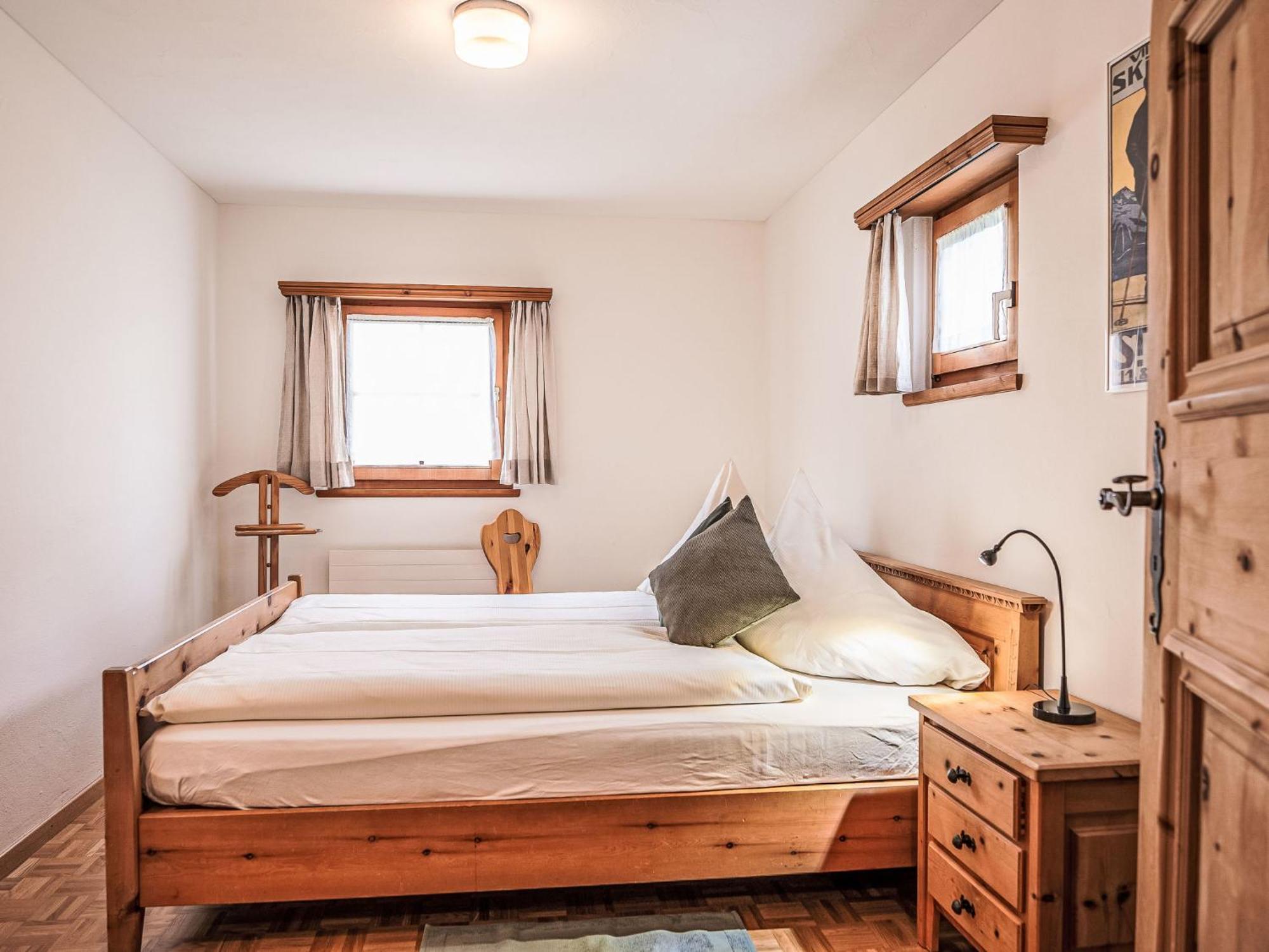 Apartment Chesa Mezzaun By Interhome Zuoz Eksteriør billede