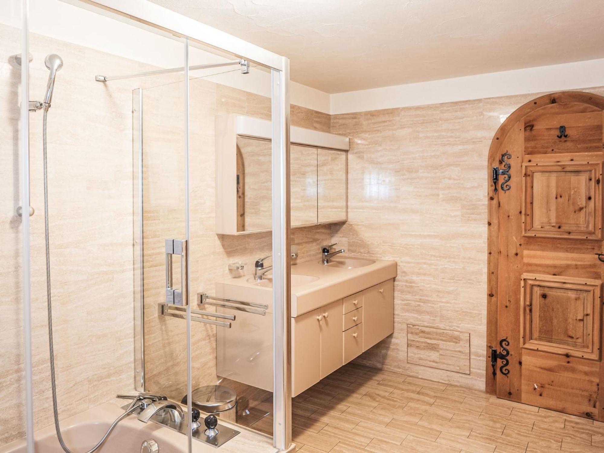 Apartment Chesa Mezzaun By Interhome Zuoz Eksteriør billede