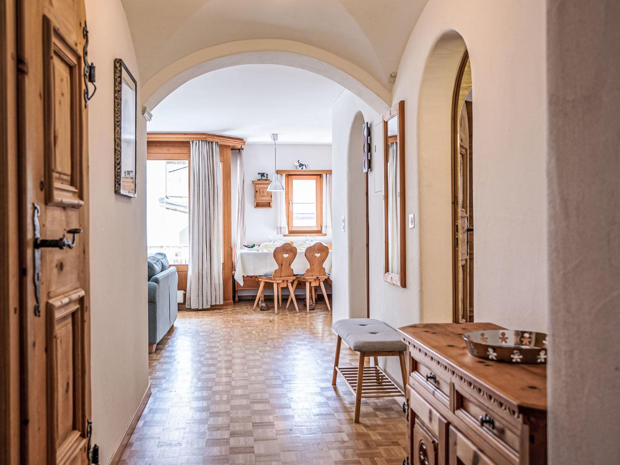 Apartment Chesa Mezzaun By Interhome Zuoz Eksteriør billede