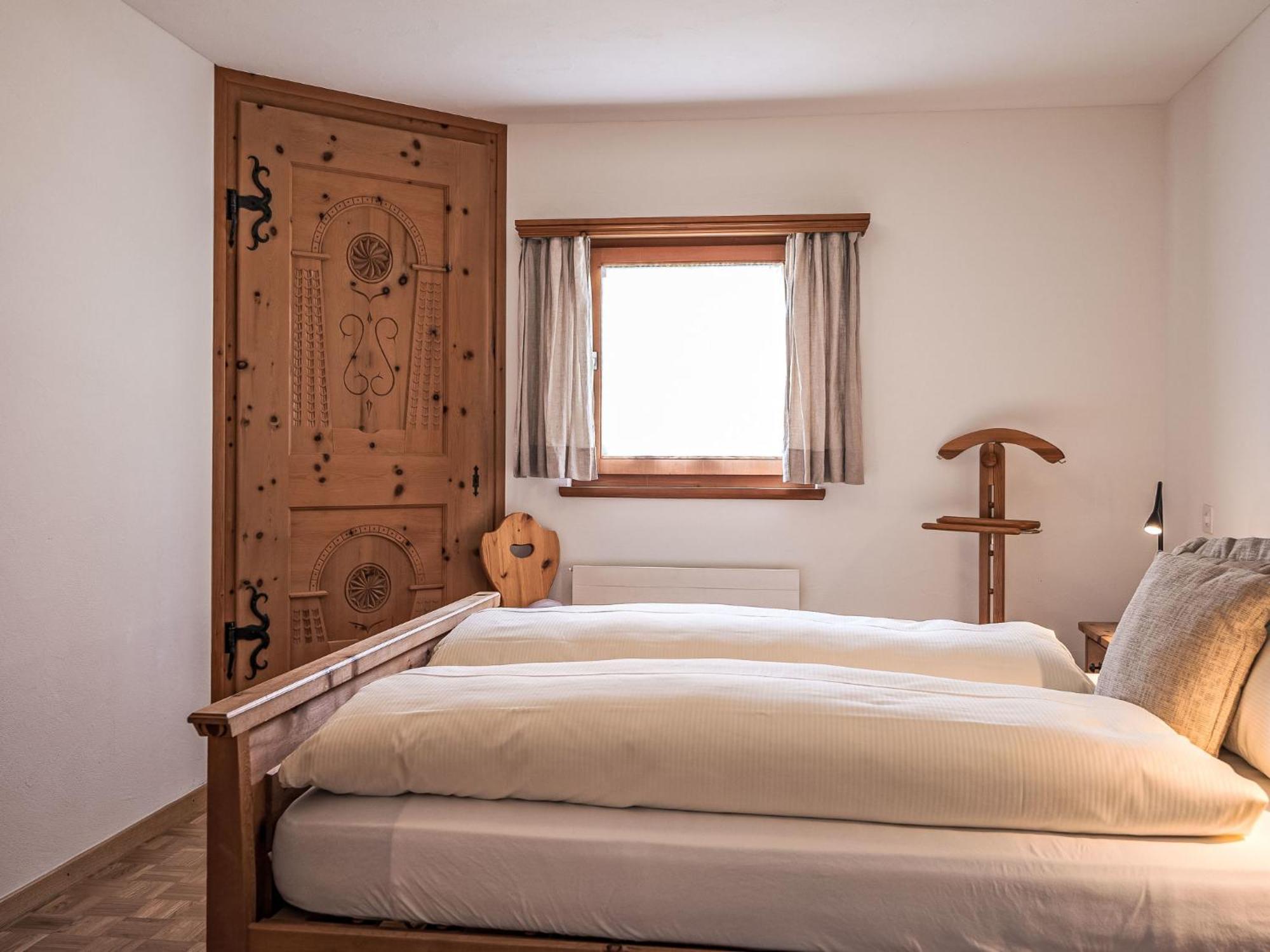 Apartment Chesa Mezzaun By Interhome Zuoz Eksteriør billede