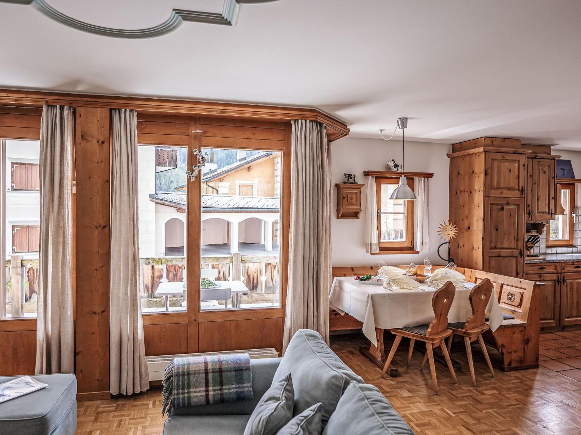 Apartment Chesa Mezzaun By Interhome Zuoz Eksteriør billede
